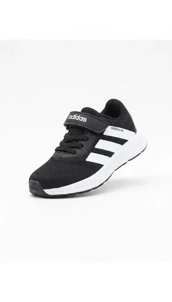 حذاء ADIDAS رياضي للأطفال بتصميم ملكي لطلة العيد المثالية