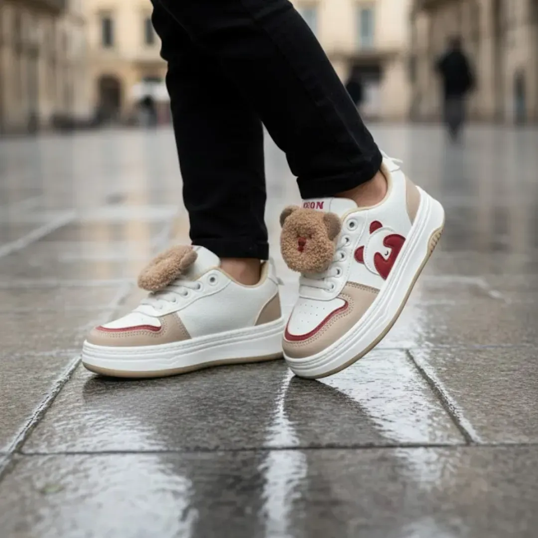 Cute Bear Sneakers حذاء أطفال كيوت بدب فرو